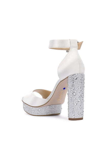 Jessica Simpson Women Everyn High Heel in Bridal White