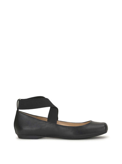 Jessica Simpson Women Mandalaye Ballet Flat in Black