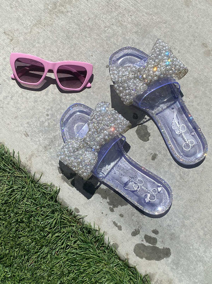 Jessica Simpson Accessories Vintage Cat Eye Sunglasses in Pink