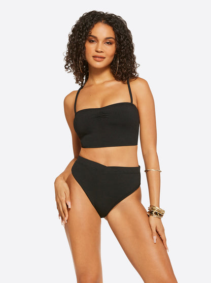 Jessica Simpson Women Textured Solids Open Back Tank in Black