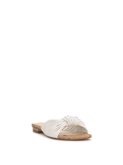 Jessica Simpson Women Dydra Knotted Flat Sandal in White