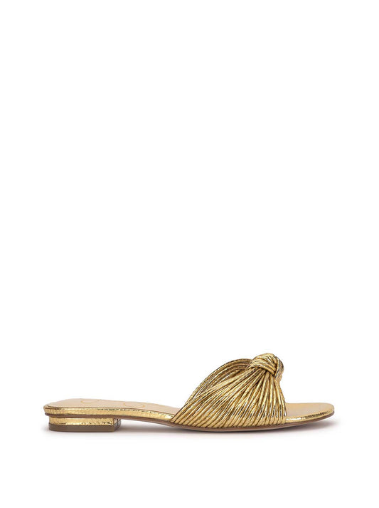 Jessica Simpson Women Dydra Knotted Flat Sandal in Gold