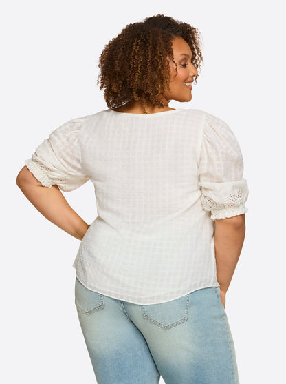 Jessica Simpson Women Sibyl Top in Gardenia