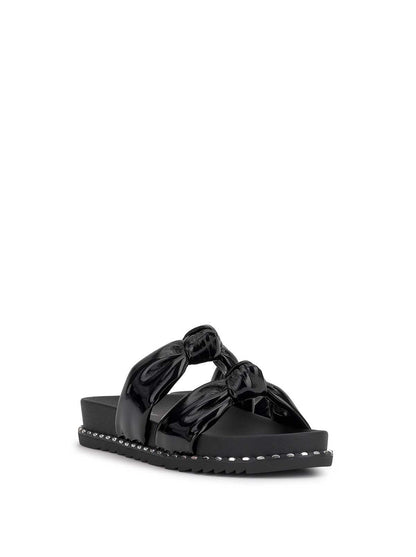 Jessica Simpson Women Caralyna Flat Sandal in Black