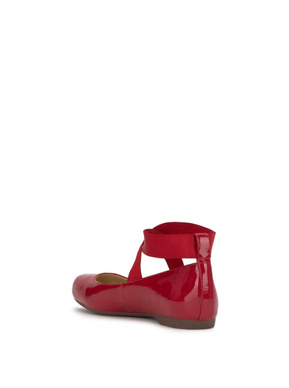 Jessica Simpson Women Mandalaye Ballet Flat in Red Muse