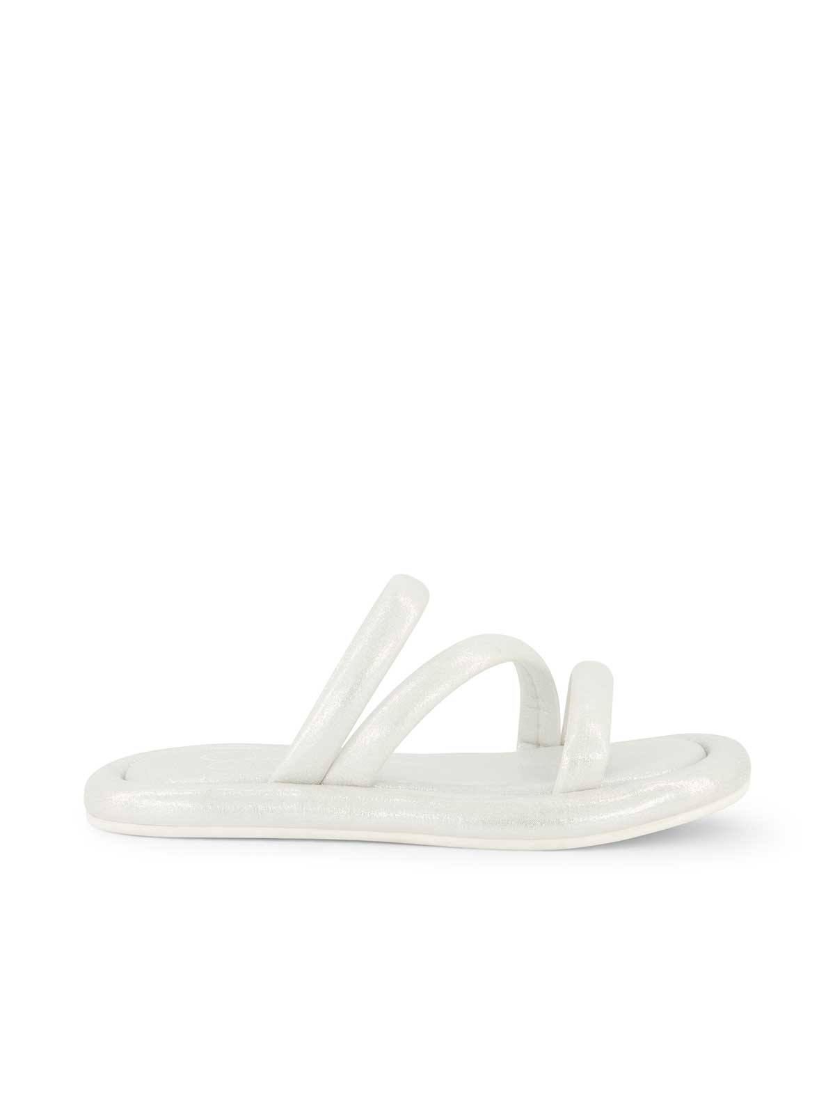 Jessica Simpson Women Girls' Kaylen Strap Slippers in Silver