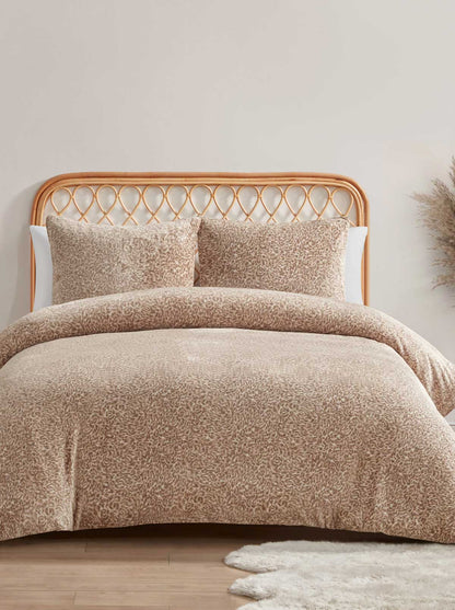 Jessica Simpson Home Leopard Printed Plush Duvet Cover  Set