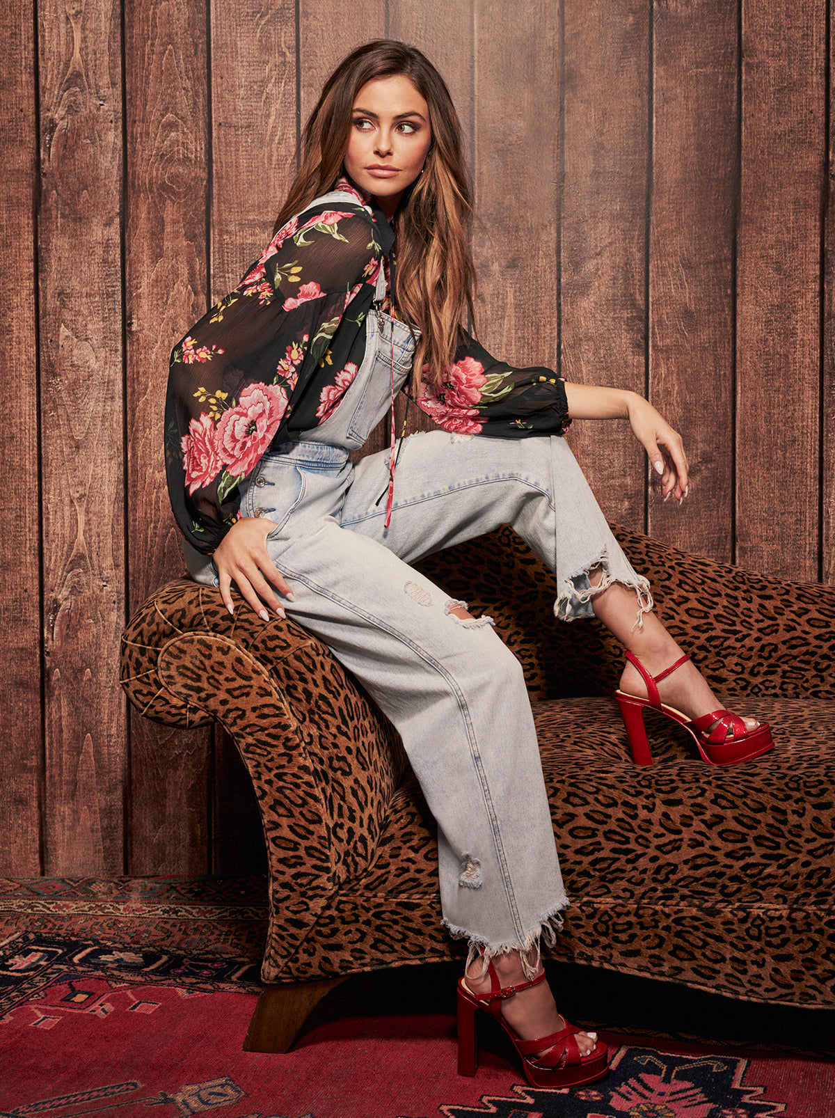 Jessica Simpson Women Doris Blouse in Sketchy Roses