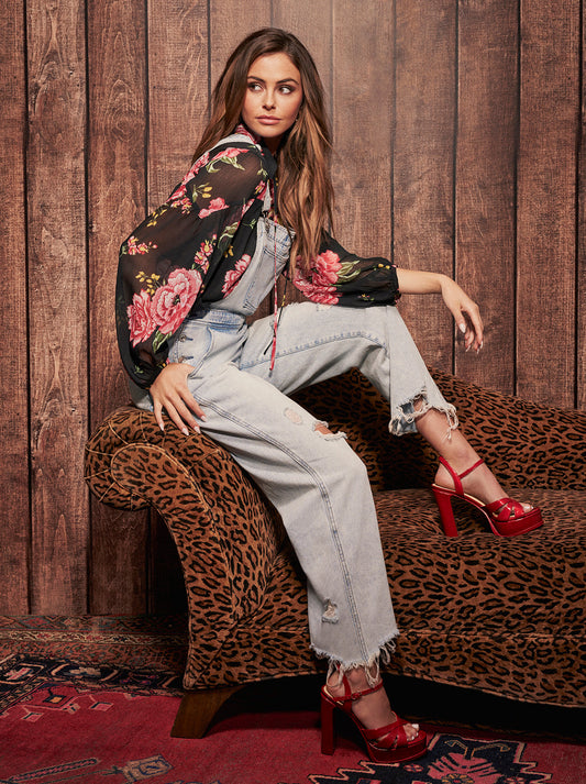 Jessica Simpson Women Doris Blouse in Sketchy Roses