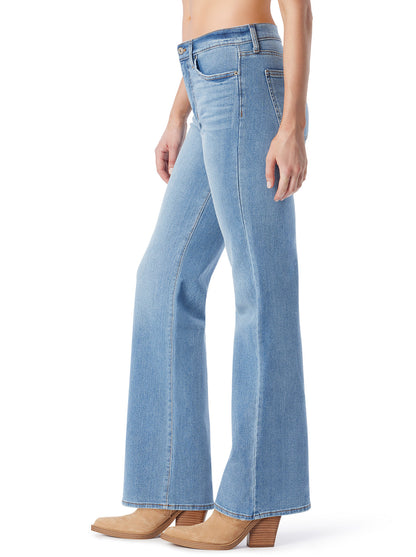 Jessica Simpson Women Rhythm Bootcut Jean in Chateau