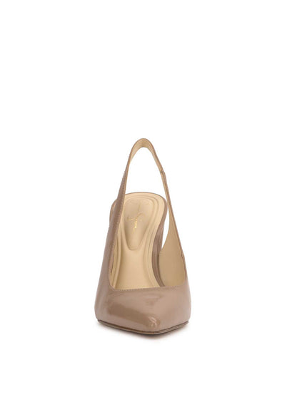 Jessica Simpson Women Noula Slingback Pointed Toe Pump in Chai Latte