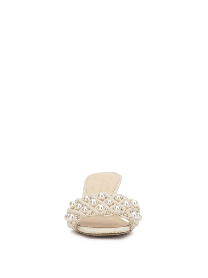 Jessica Simpson Women Cameleah Heeled Sandal in Cream