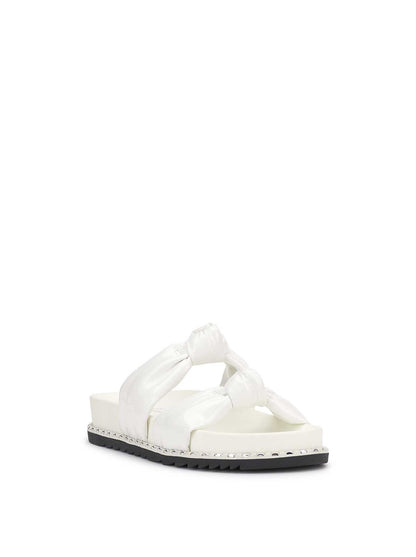 Jessica Simpson Women Caralyna Flat Sandal in White