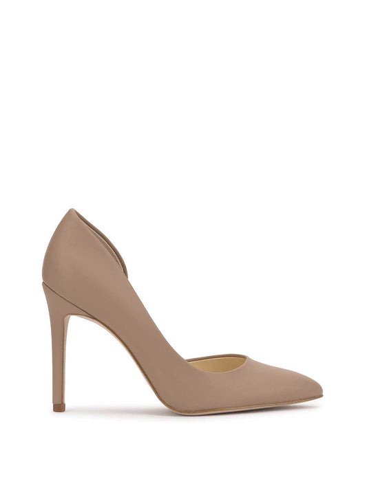 Jessica Simpson Women Prizma D'Orsay Pump in Chai Latte