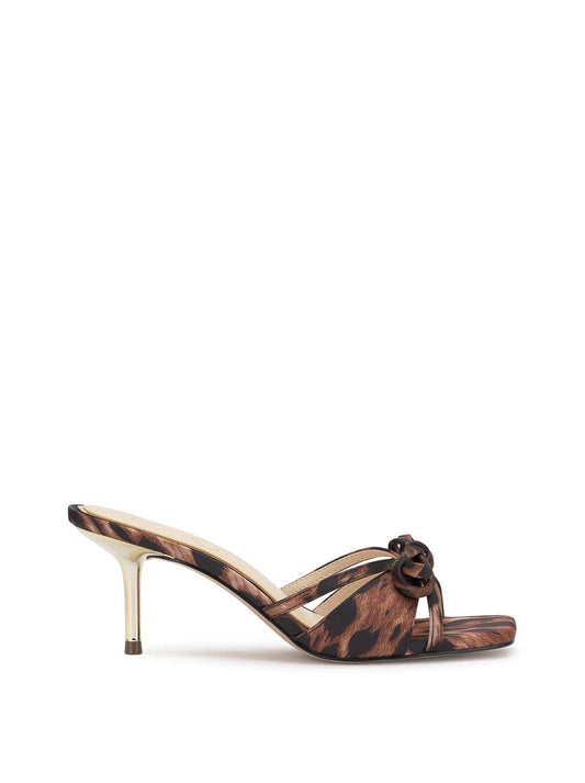 Jessica Simpson Women Cornilia High Heel in Leopard