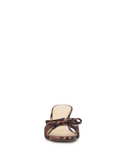 Jessica Simpson Women Cornilia High Heel in Leopard